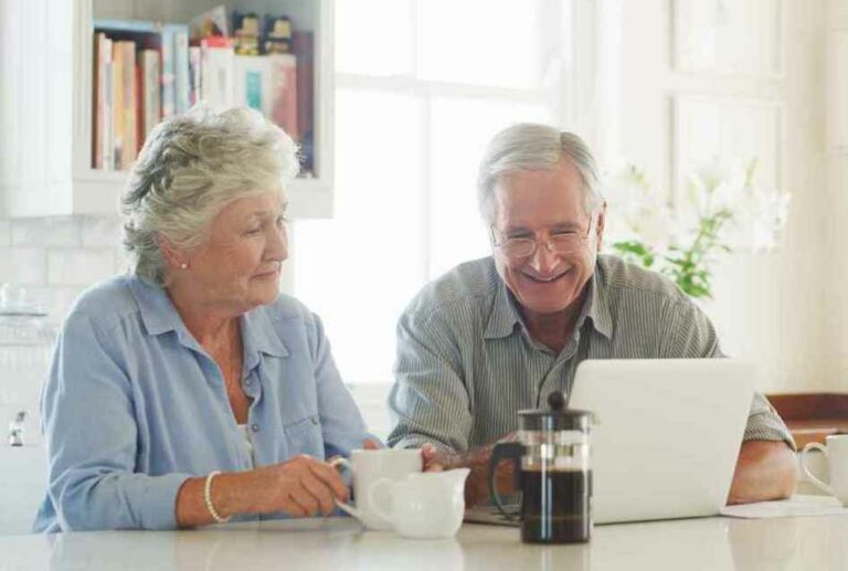 Older couple learning about when should you update your will